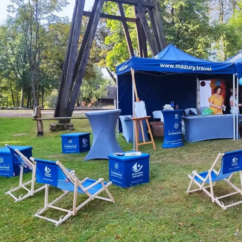 Összecsukható reklámkocka 50